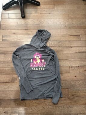 Gray Hooded Tee with Pink Bear Graphic - "I Bearly Trained" Raw threads size sm